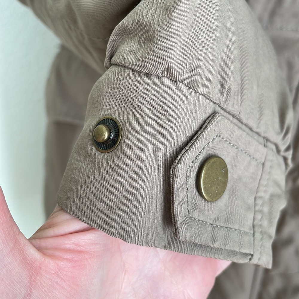 🚫 SOLD LBD Laundry by Design Utility Jacket with Faux Fur Hood Tan S - Picture 8 of 15